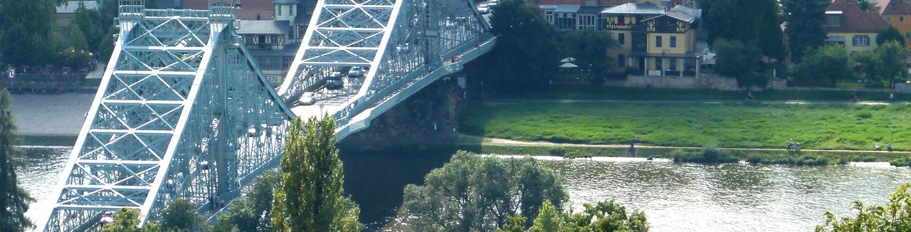 Loschwitzer Brücke nach Süden